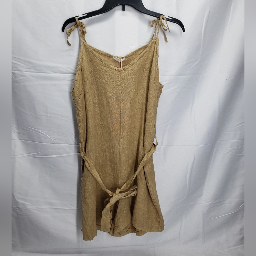 Scandal 100% linen sleeveless romper shorts tan M